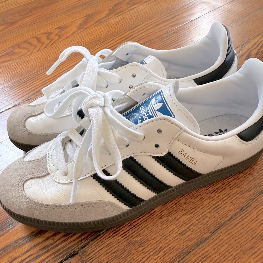 Like new Adidas Samba